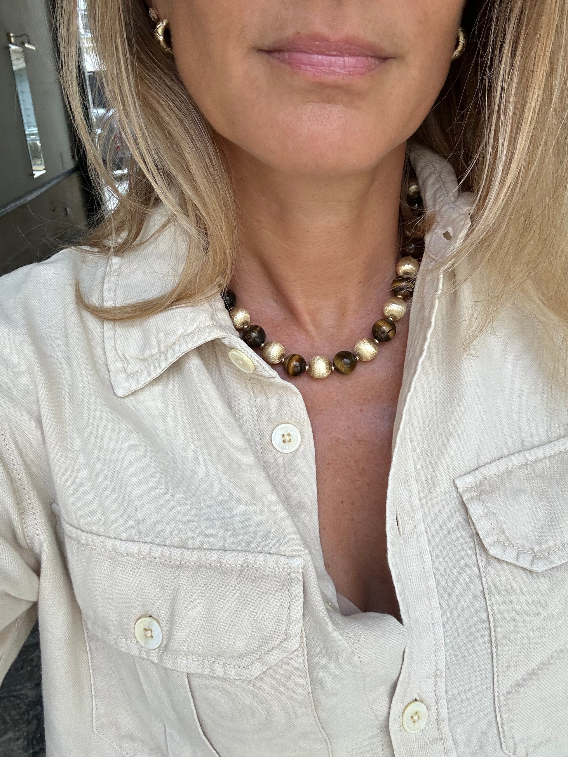 Gold and tiger's eye bead necklace