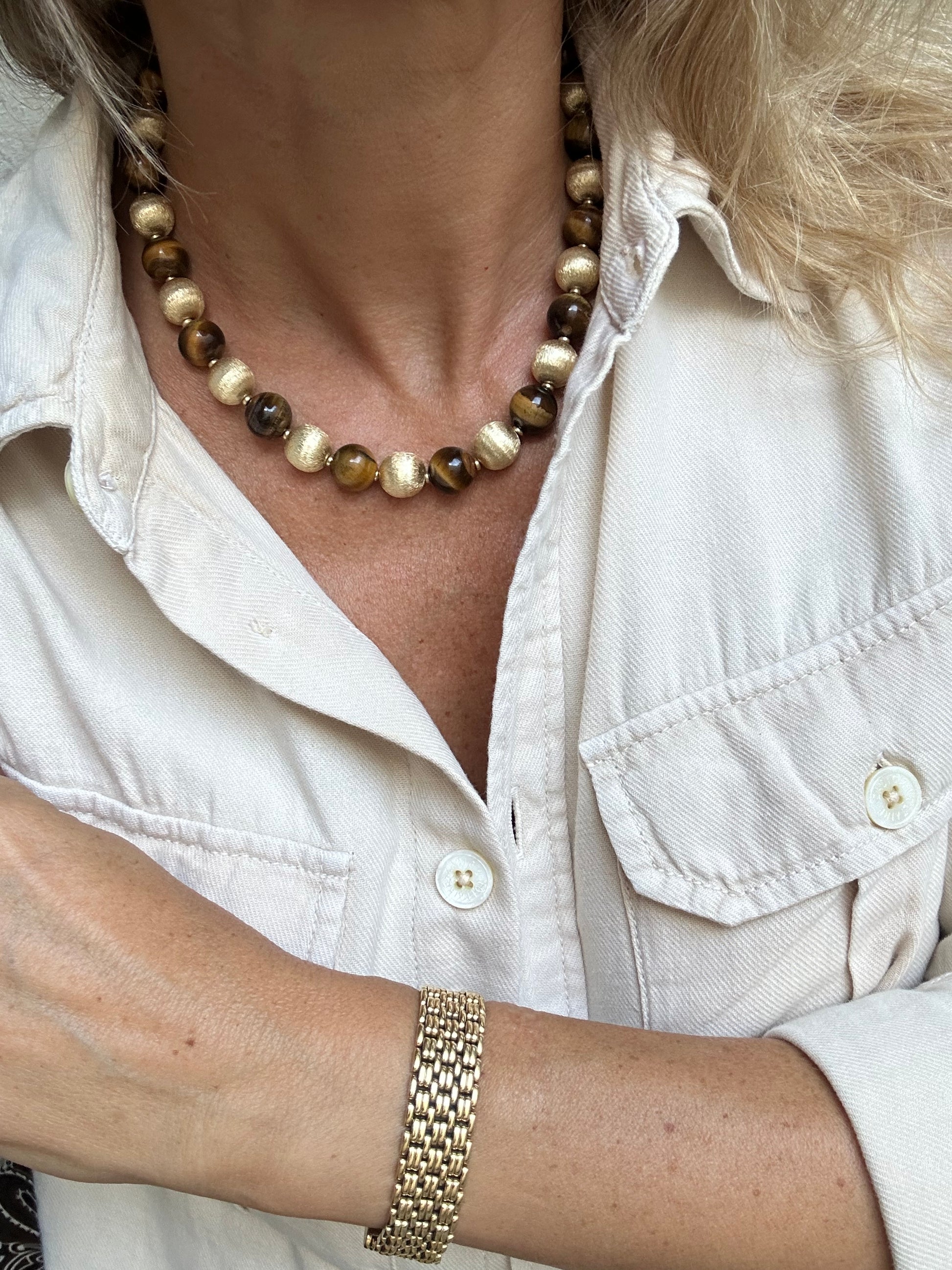 Gold and tiger's eye bead necklace