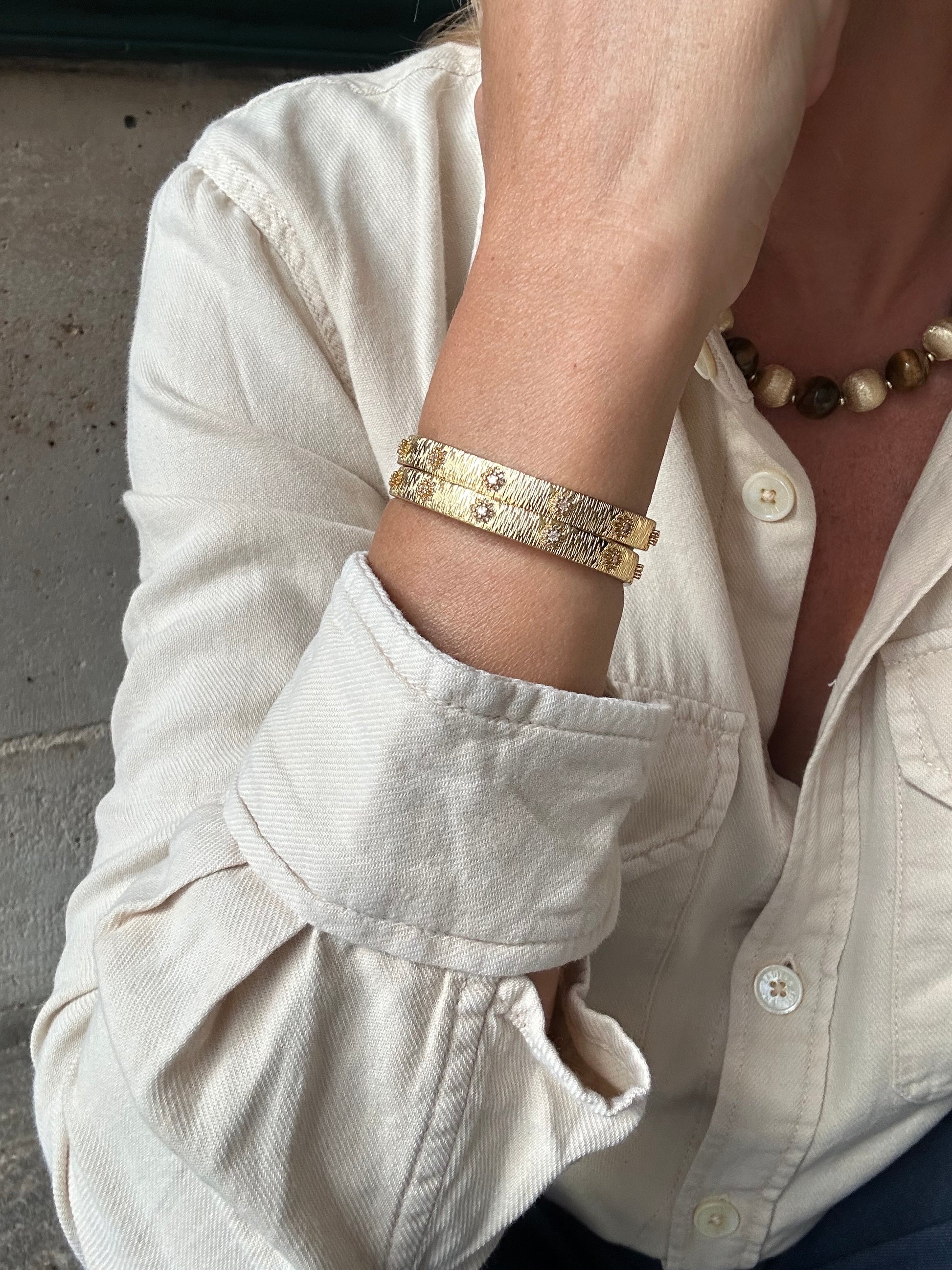 Ribbed bangle and rhinestones