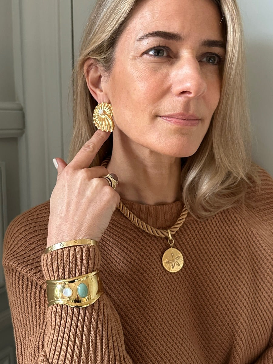 Boucles d'oreilles nautilus nacre blanche dorées mat Ammonite